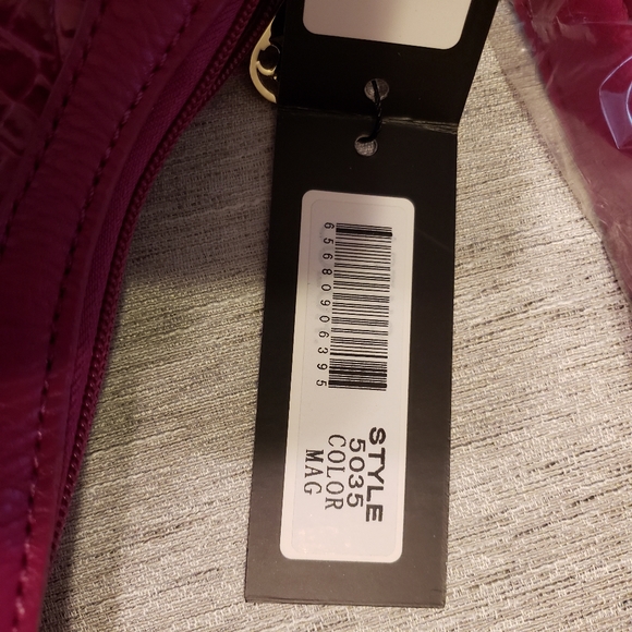 M.C. Pink Leather Handbag - Picture 6 of 9